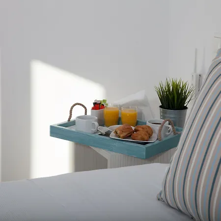 ホテル Tagoo Black Mykonos 4*