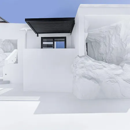 Tagoo Black Mykonos ホテル 4*