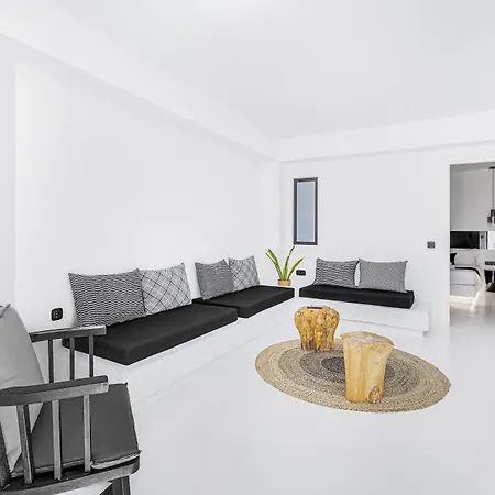 ホテル Tagoo Black Mykonos 4*