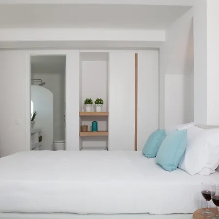 Tagoo Black Mykonos 4*