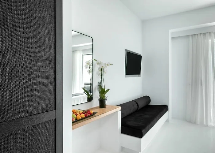 Ξενοδοχείο Tagoo Black Mykonos 4*