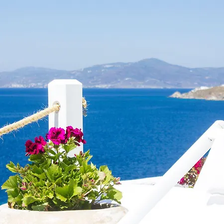 Tagoo Black Mykonos 4*